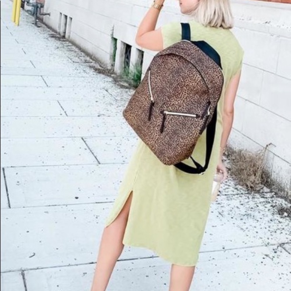 Lady Boss Leopard Backpack VERSATILE - Picture 9 of 11